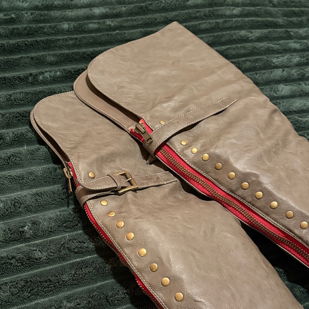 Over-the-knee Boots - Picture 3 of 4